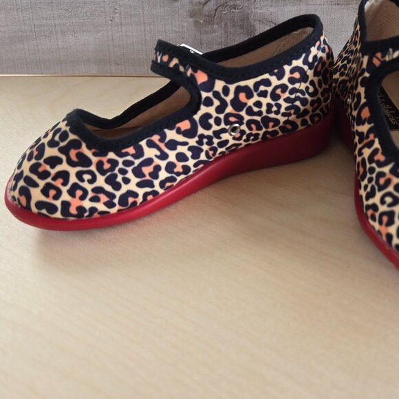 Hot Chocolate Design Mini Chocolaticas -  Leopard - Picture 2 of 7